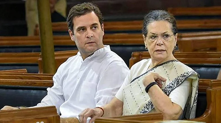 Rahul and Sonia Gandhi in a congress meeting