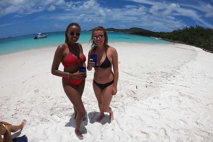 two lady enjoying their exotic vacation at Whitsunday Islands