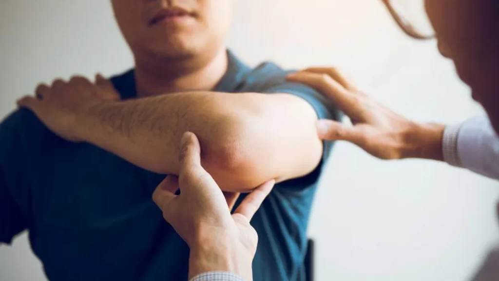 Pain in left arm may be symptom of heart attack