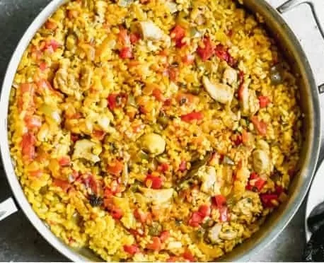 Spanish paella in all its grandeur 