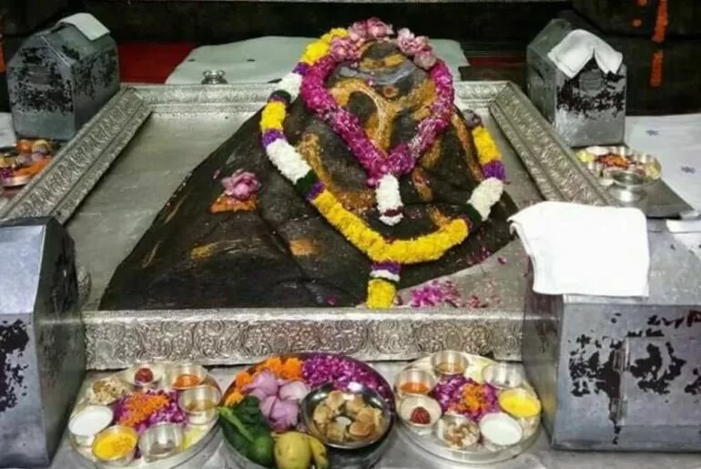 Jyotirlinga at Kedarnath