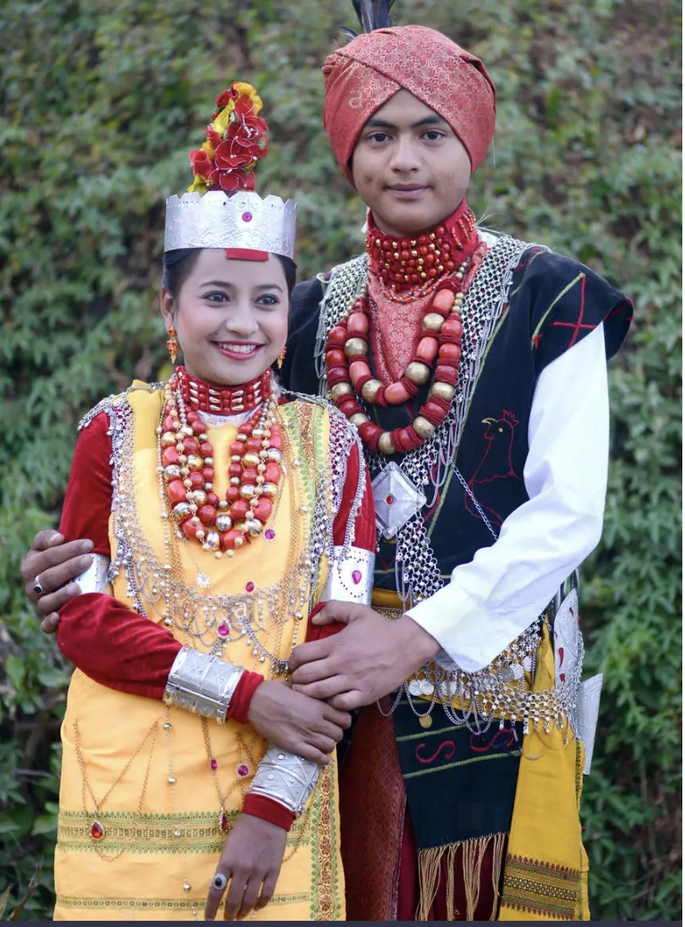 Exploring the Vibrant Traditional Attire of India: A Focus on the Rich ...